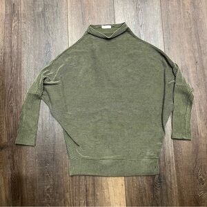 Reb. In J. Green Long Sleeve Sweater